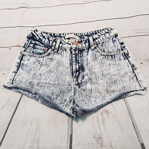 Refuge Jean Shorts Sz 2 Acid Washed Denim Cut Offs